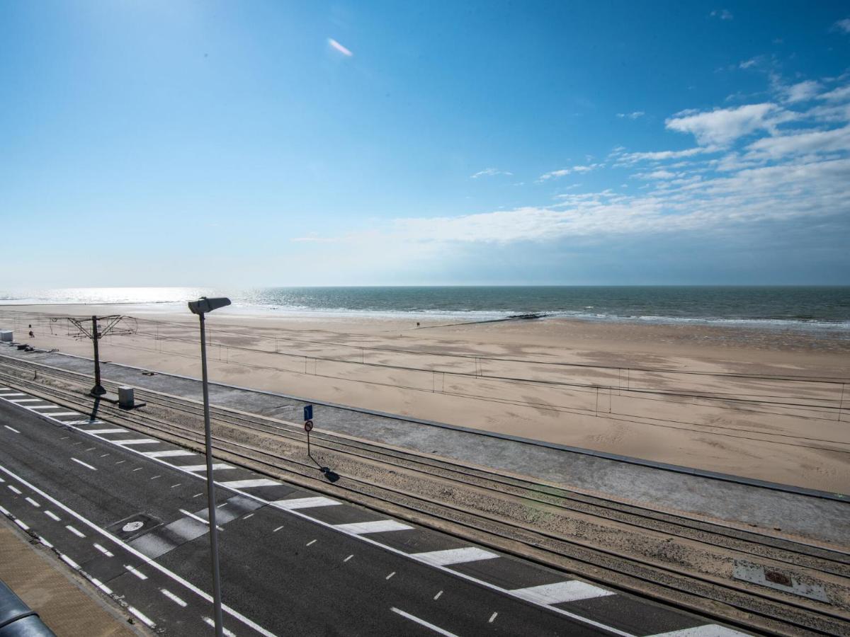 Contemporary Apartment In Oostende With Balcony Zewnętrze zdjęcie